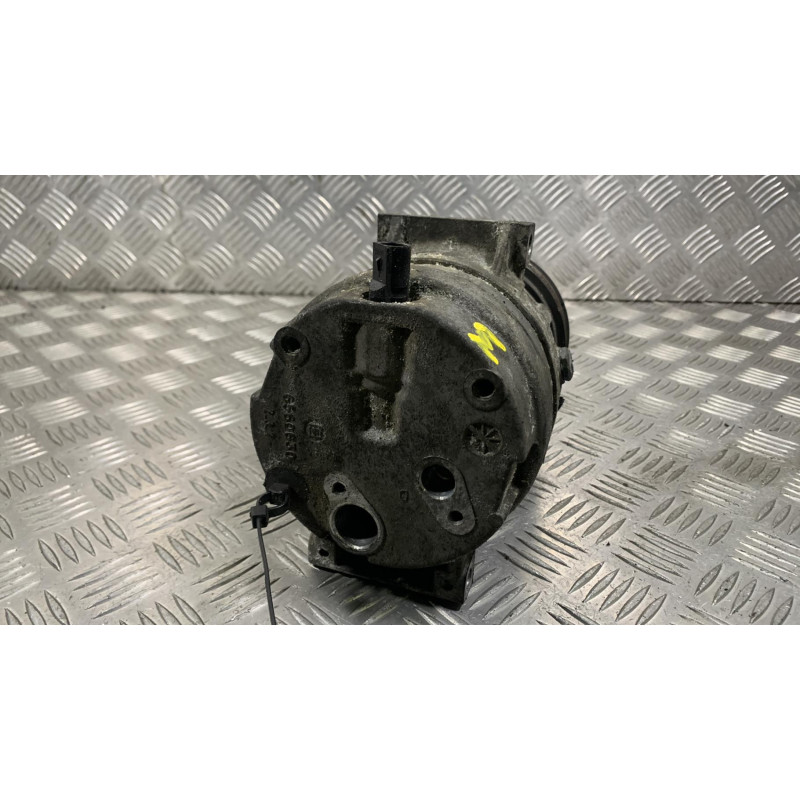 Compresseur clim RENAULT LAGUNA 2 Photo n°1