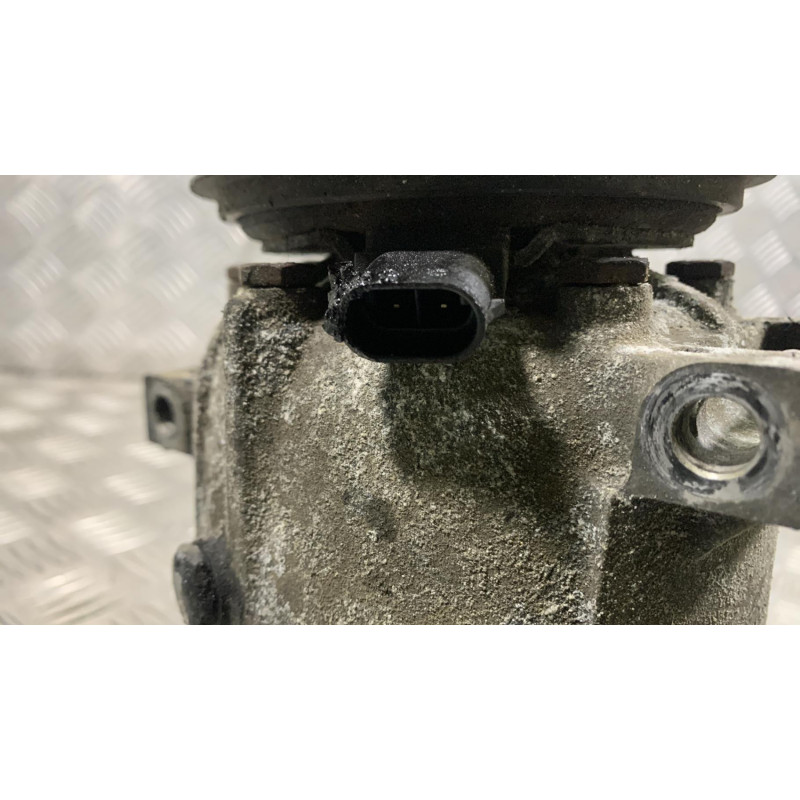 Compresseur clim RENAULT LAGUNA 2 Photo n°5