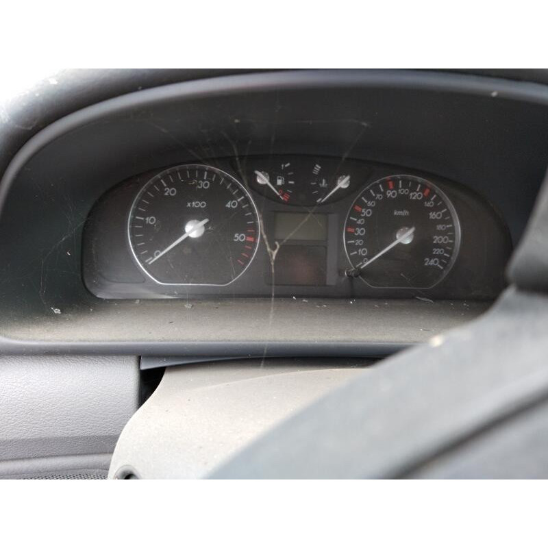 Compresseur clim RENAULT LAGUNA 2 Photo n°7
