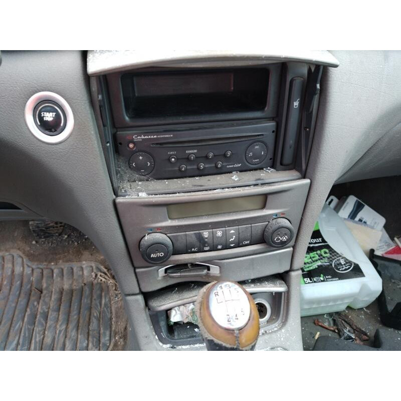 Compresseur clim RENAULT LAGUNA 2 Photo n°8
