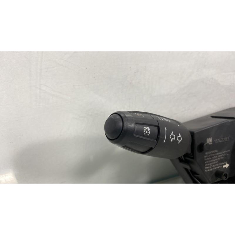 Com (Bloc Contacteur Tournant+Commodo Essuie Glace+Commodo Phare) OPEL CORSA D Photo n°1