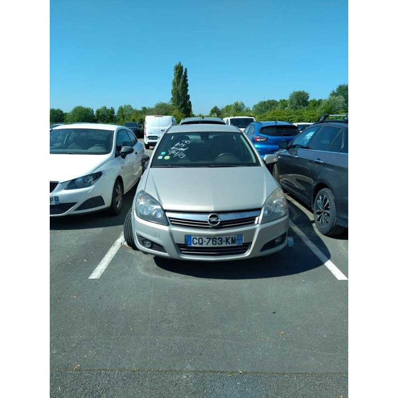 Alternateur OPEL ASTRA H Photo n°4