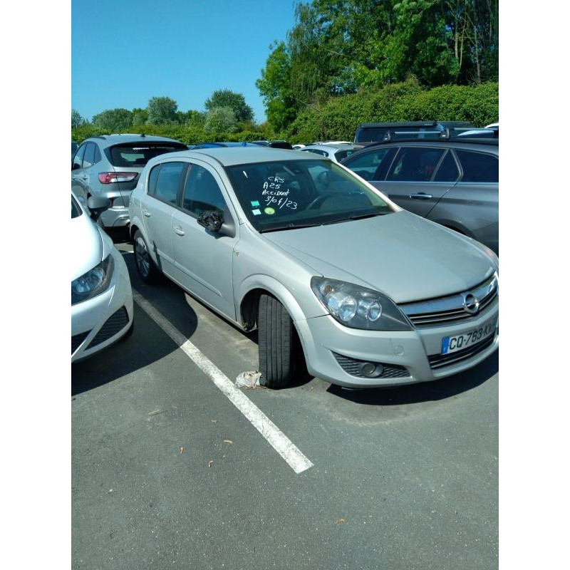 Alternateur OPEL ASTRA H Photo n°6