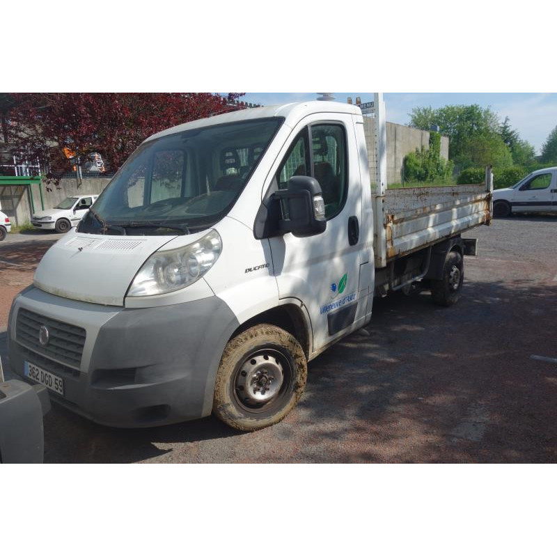 Pompe de direction FIAT DUCATO 3 Photo n°4