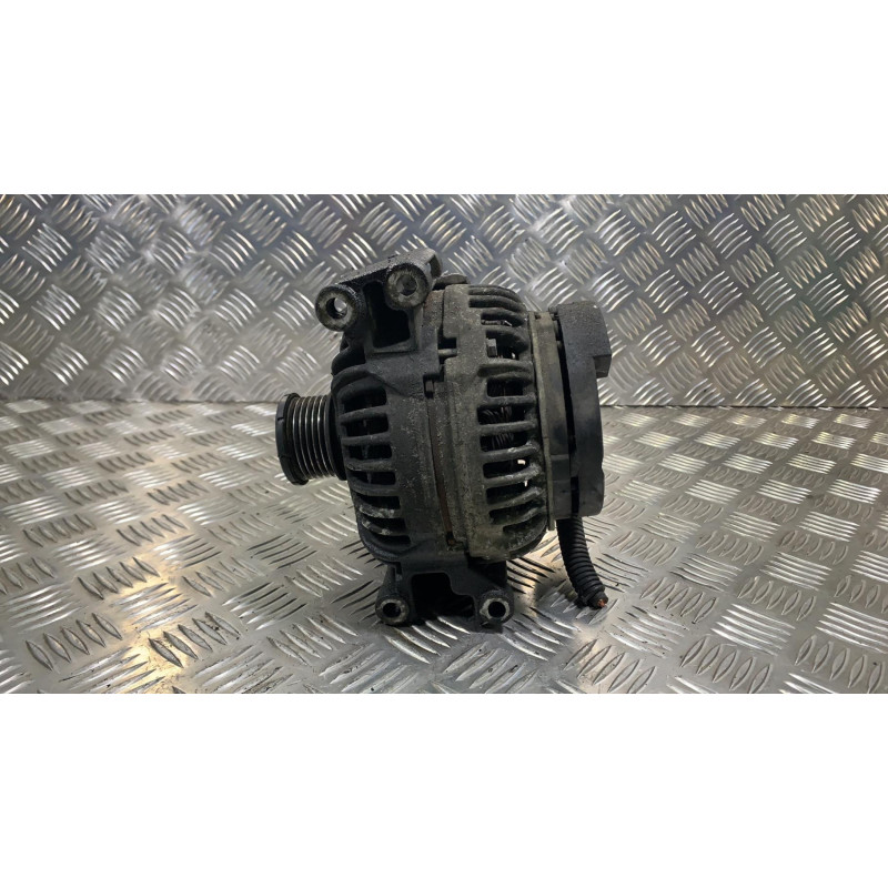 Alternateur MERCEDES CLASSE C 203 Photo n°1