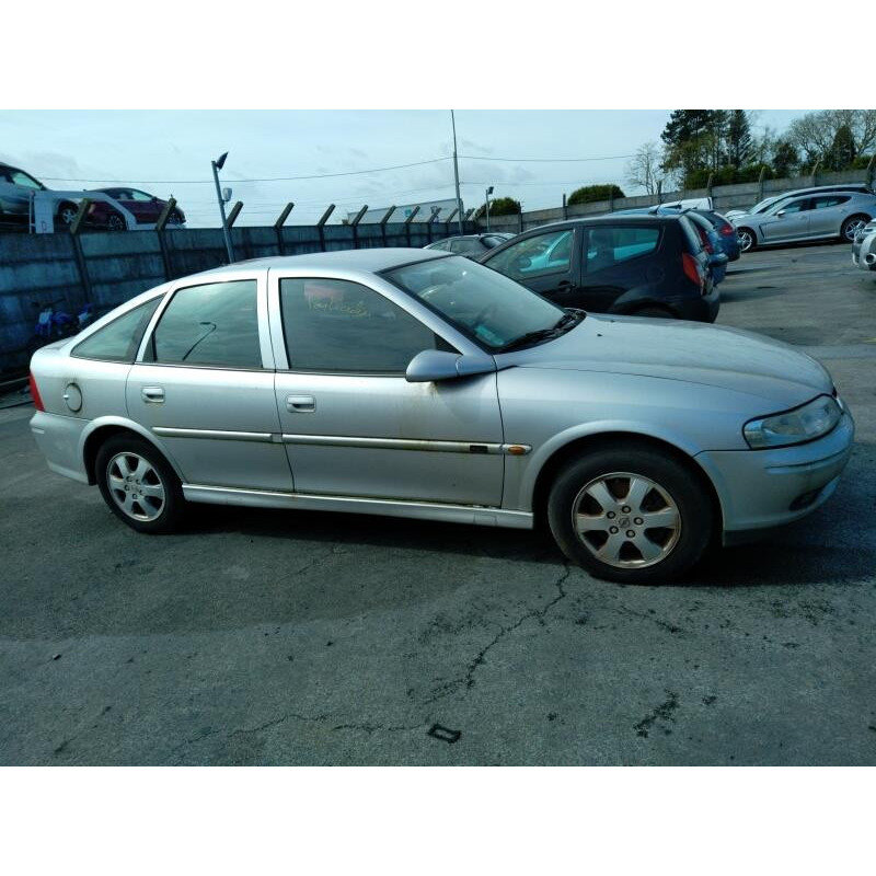 Alternateur OPEL VECTRA B Photo n°10