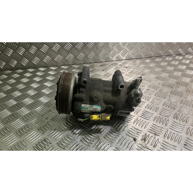 Compresseur clim SUZUKI SX4 1 Photo n°2