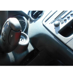 Pompe de direction PEUGEOT 308 1