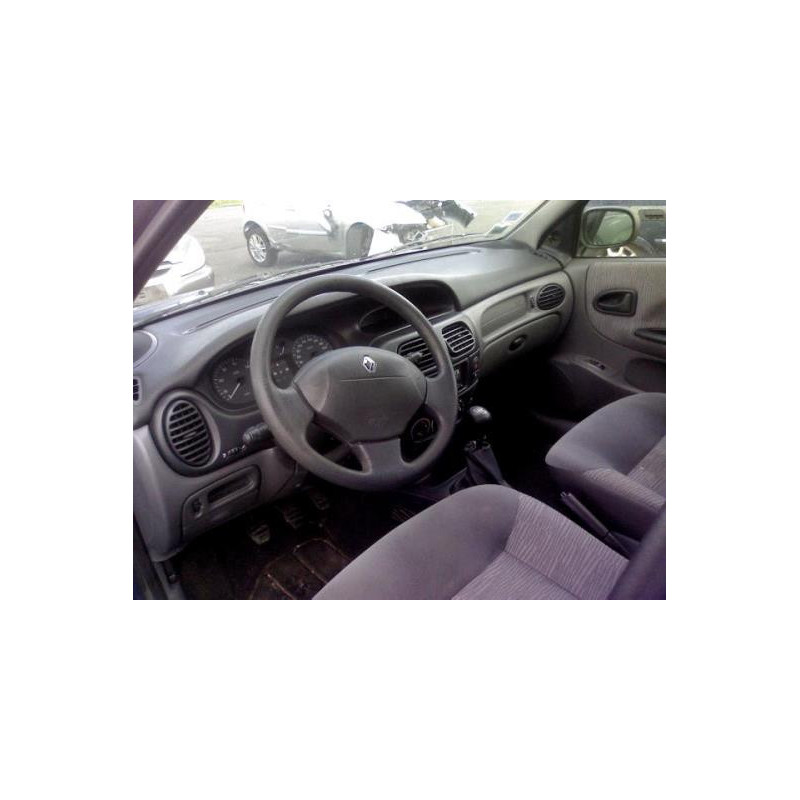 Pompe de direction RENAULT MEGANE 1 Photo n°4