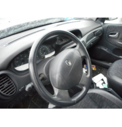 Pompe de direction RENAULT MEGANE 1