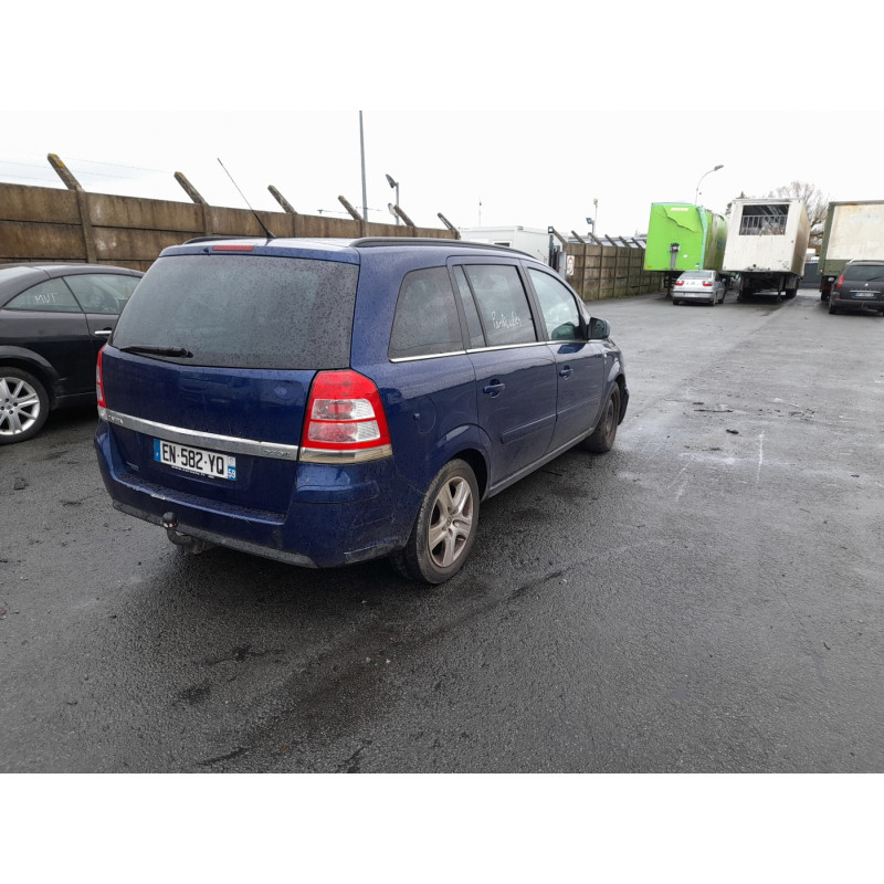 Alternateur OPEL ZAFIRA B Photo n°7