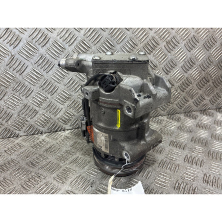 Compresseur clim RENAULT CLIO 4 Photo n°1