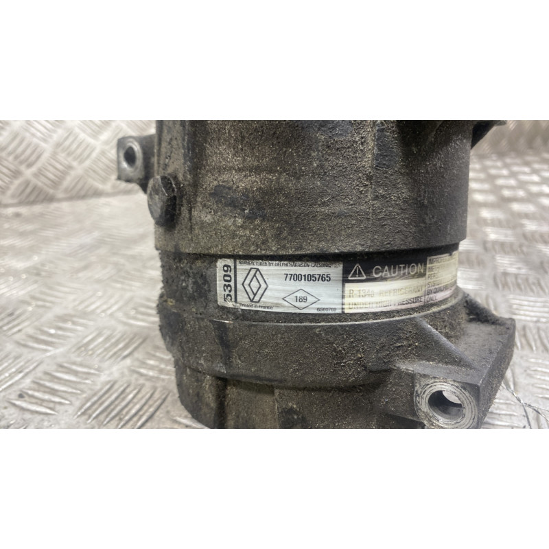 Compresseur clim RENAULT SCENIC 1 Photo n°4