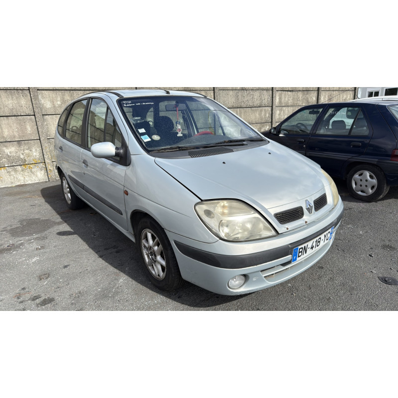 Compresseur clim RENAULT SCENIC 1 Photo n°9