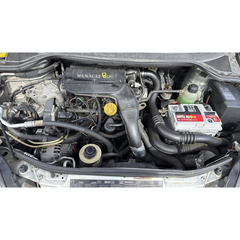 Compresseur clim RENAULT SCENIC 1 Photo n°16