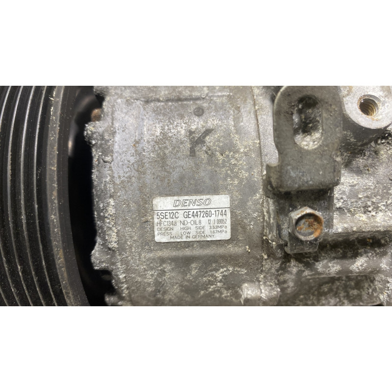 Compresseur clim TOYOTA AVENSIS 2 Photo n°3
