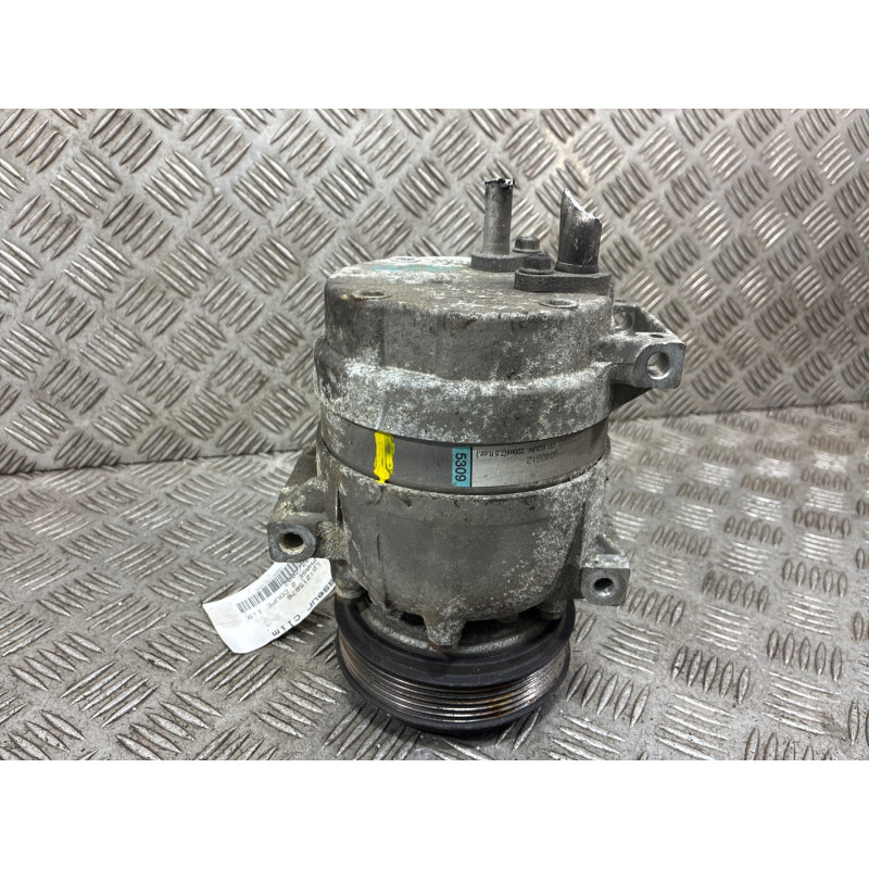 Compresseur clim RENAULT MEGANE 1 Photo n°4