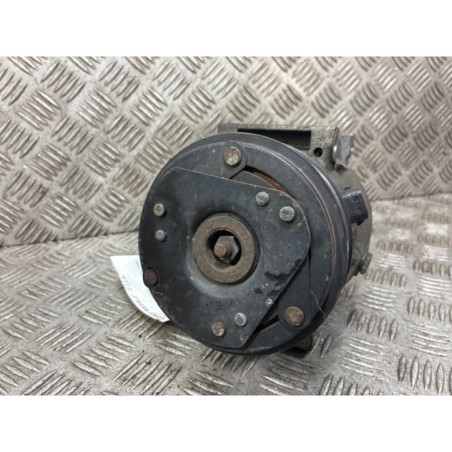 Compresseur clim RENAULT SCENIC 1 Photo n°1