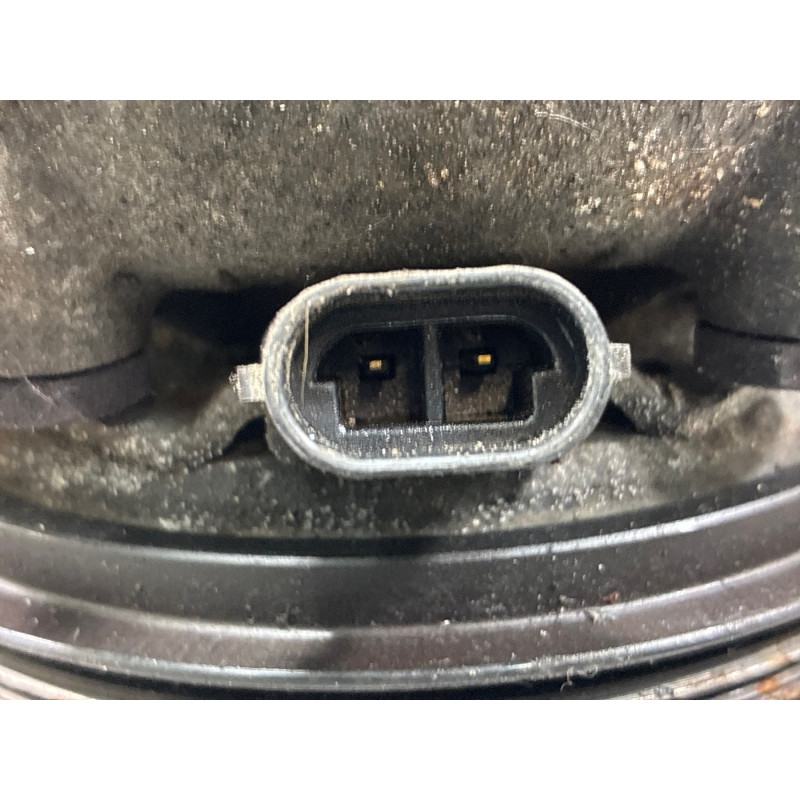 Compresseur clim RENAULT SCENIC 1 Photo n°4