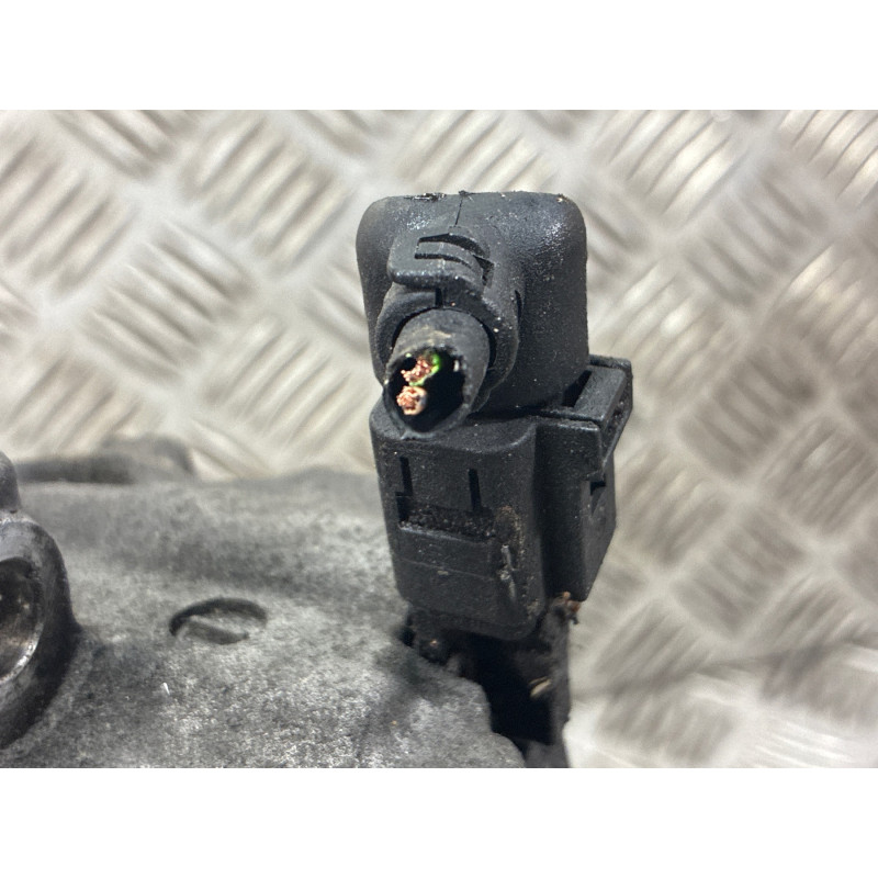 Compresseur clim VOLKSWAGEN GOLF 7 Photo n°4