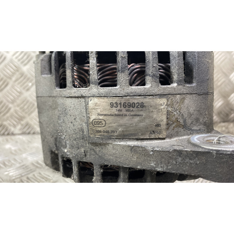 Alternateur OPEL ZAFIRA B Photo n°4