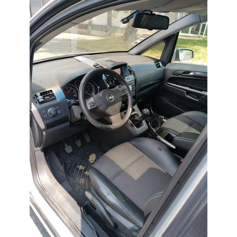 Alternateur OPEL ZAFIRA B Photo n°13