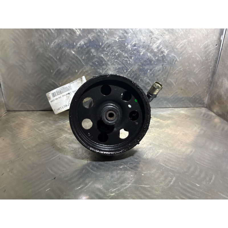 Pompe de direction FORD MONDEO 1 Photo n°3