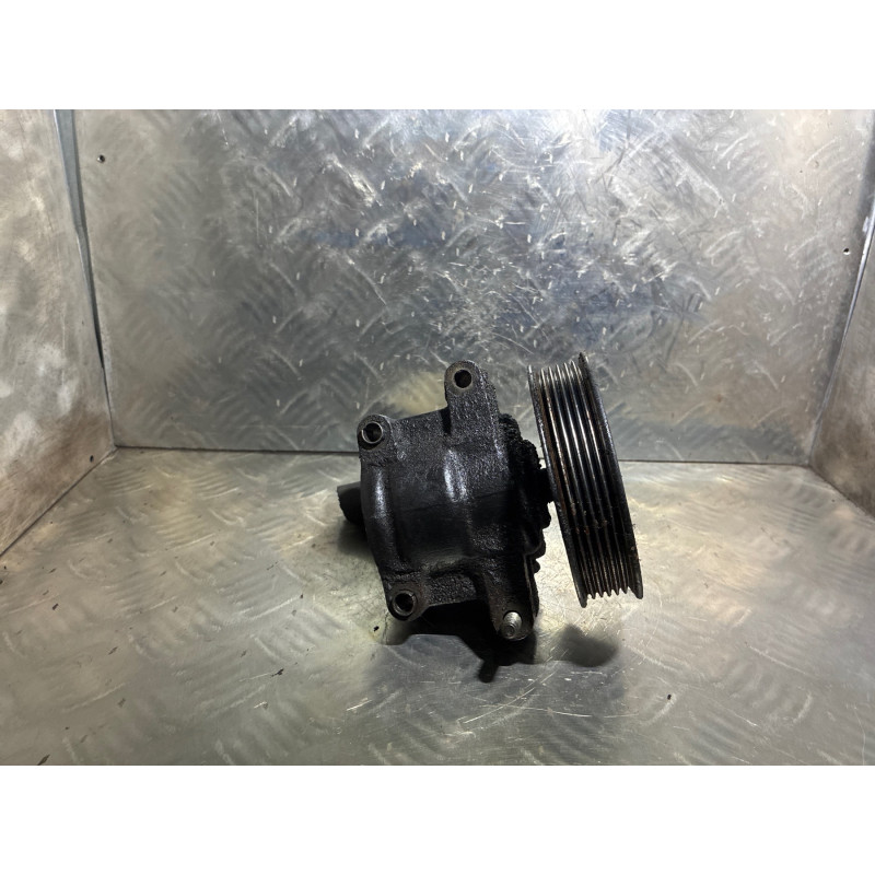 Pompe de direction FORD FIESTA 4 Photo n°3