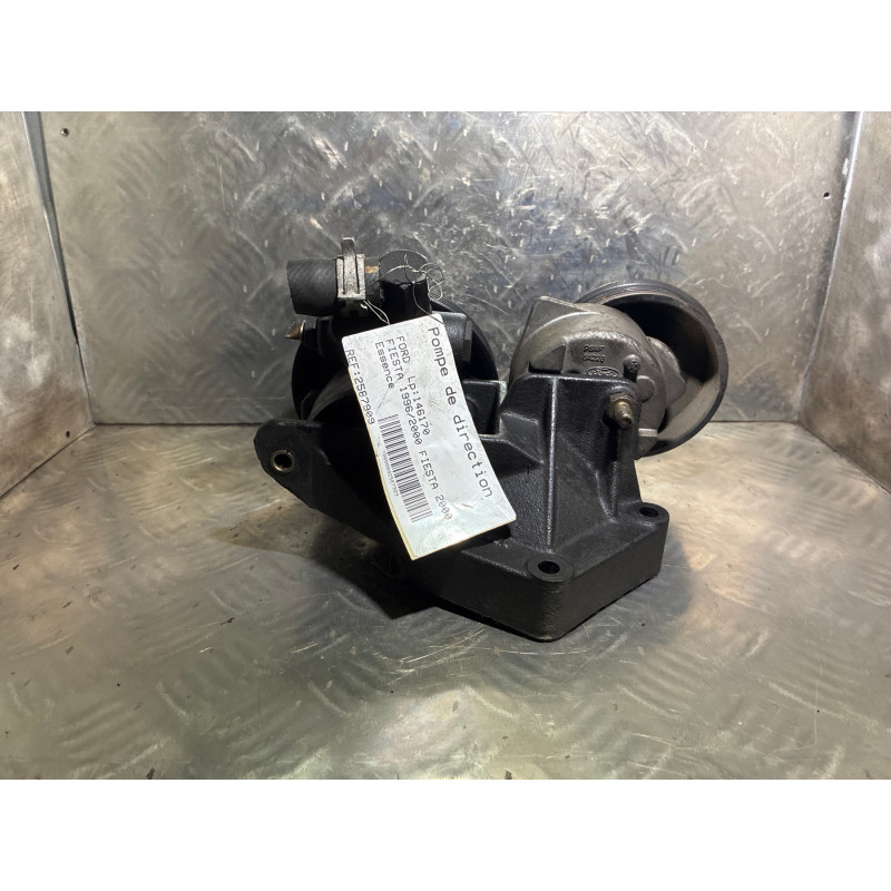 Pompe de direction FORD FIESTA 4 Photo n°3