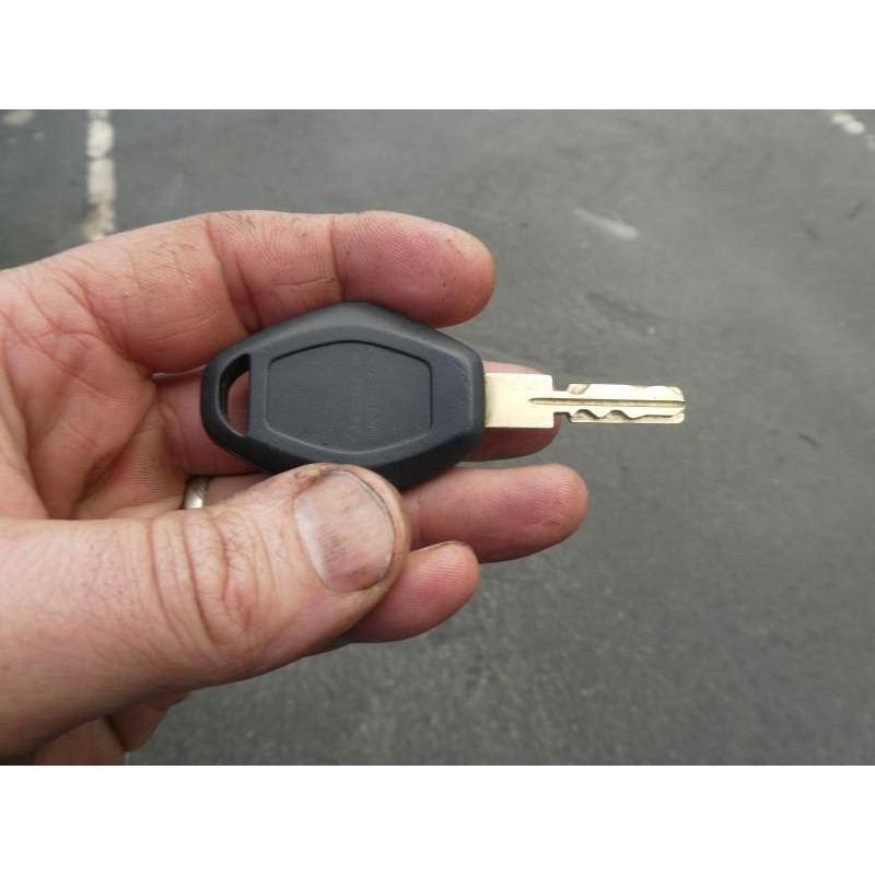 Compresseur clim BMW SERIE 5 E39 Photo n°13