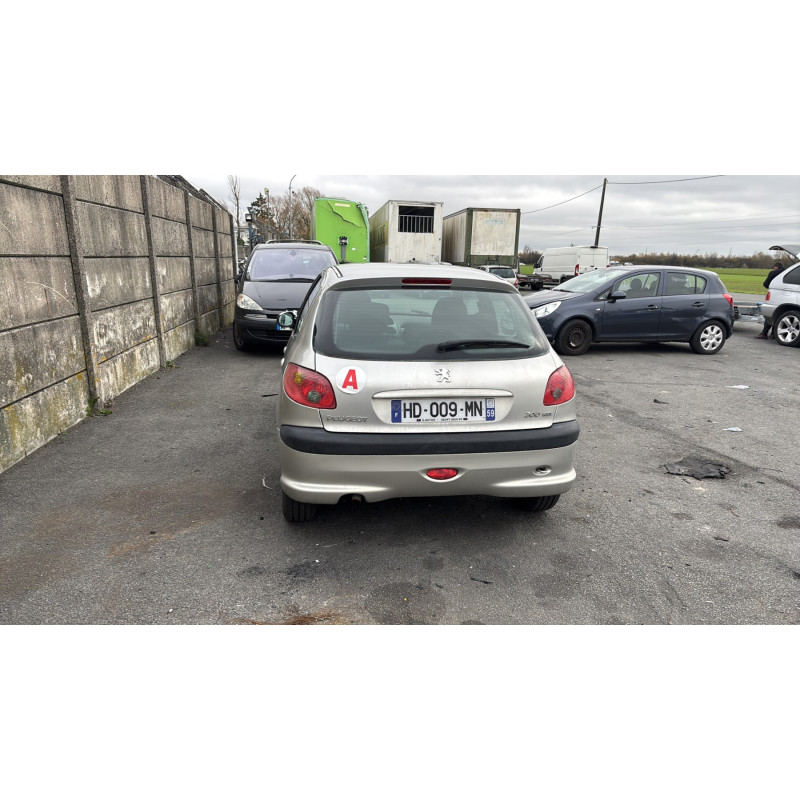 Moteur PEUGEOT 206 Photo n°10