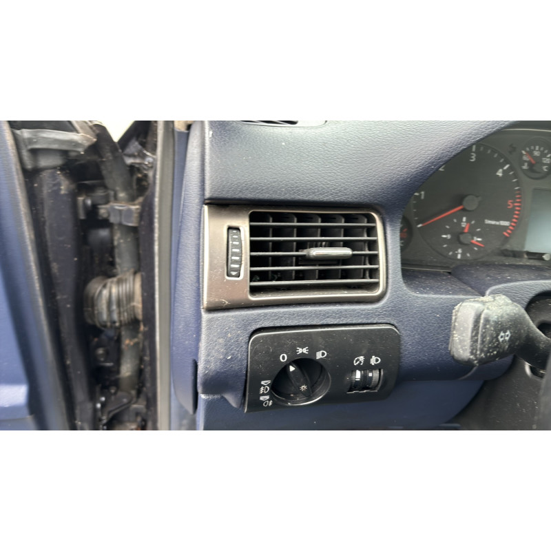 Poignee porte avant gauche AUDI A6 2 Photo n°20