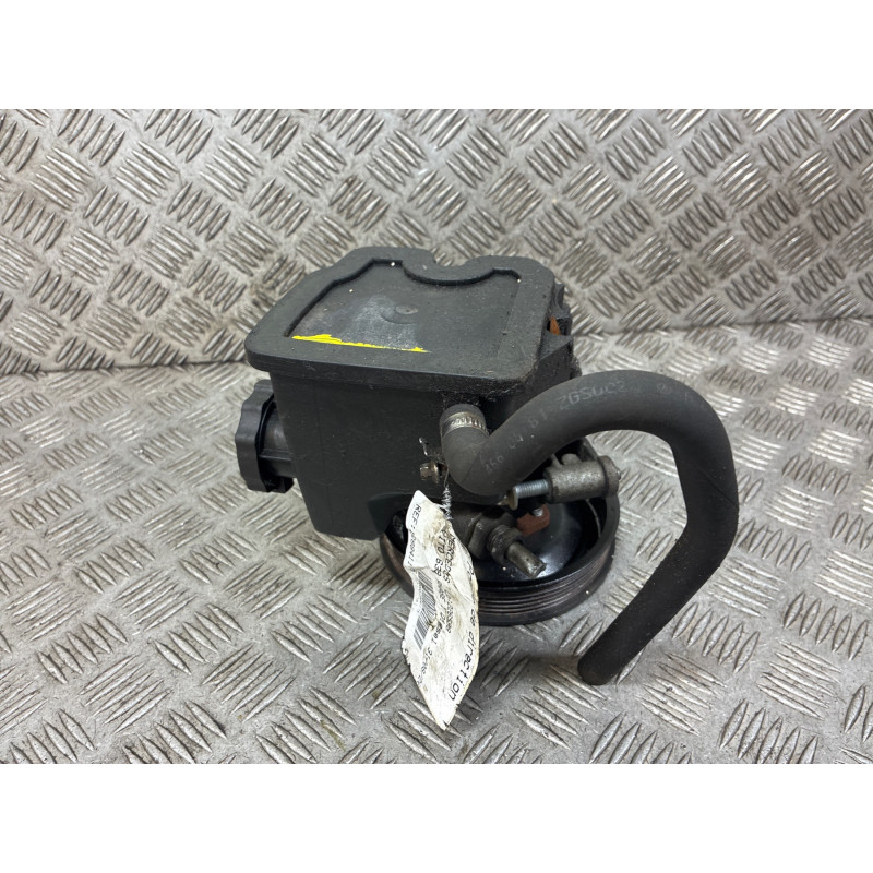 Pompe de direction MERCEDES VITO 639 Photo n°1