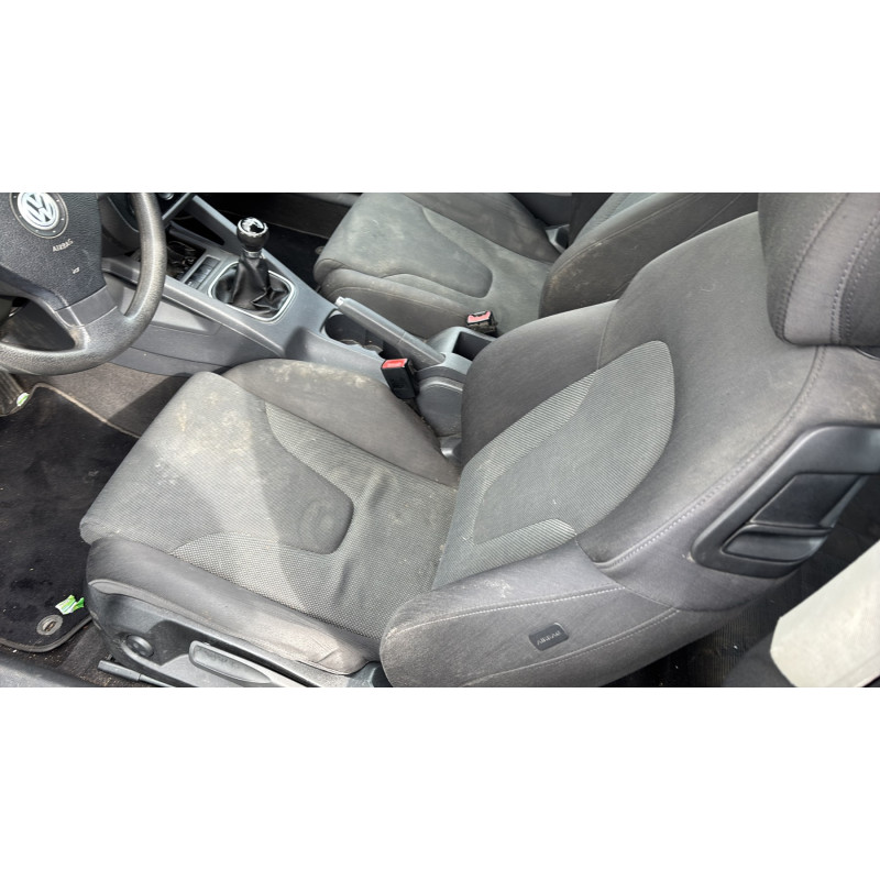 Pretensionneur de ceinture avant gauche VOLKSWAGEN GOLF 5 Photo n°15