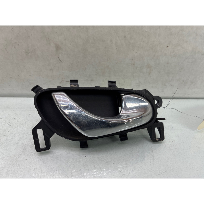 Poignee interieur arriere droit NISSAN QASHQAI 2 Photo n°3