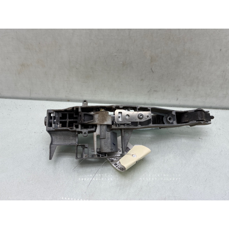 Poignee porte arriere droit CITROEN C3 2 Photo n°1