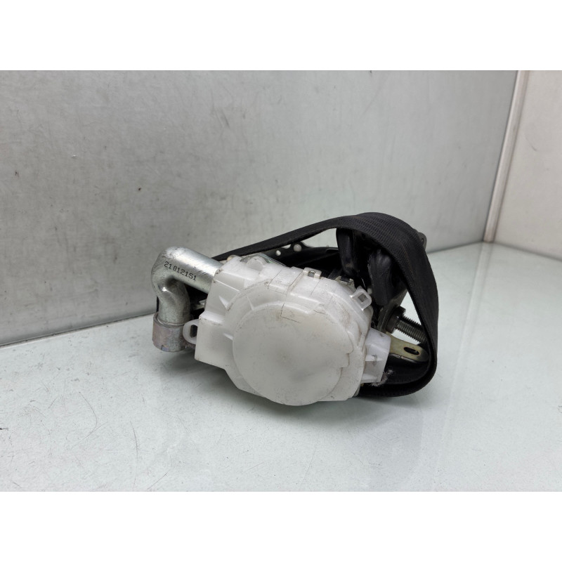 Pretensionneur de ceinture avant gauche TOYOTA IQ Photo n°1