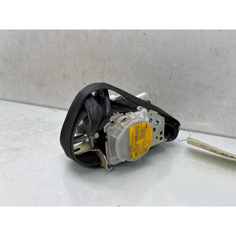 Pretensionneur de ceinture avant gauche TOYOTA IQ Photo n°4