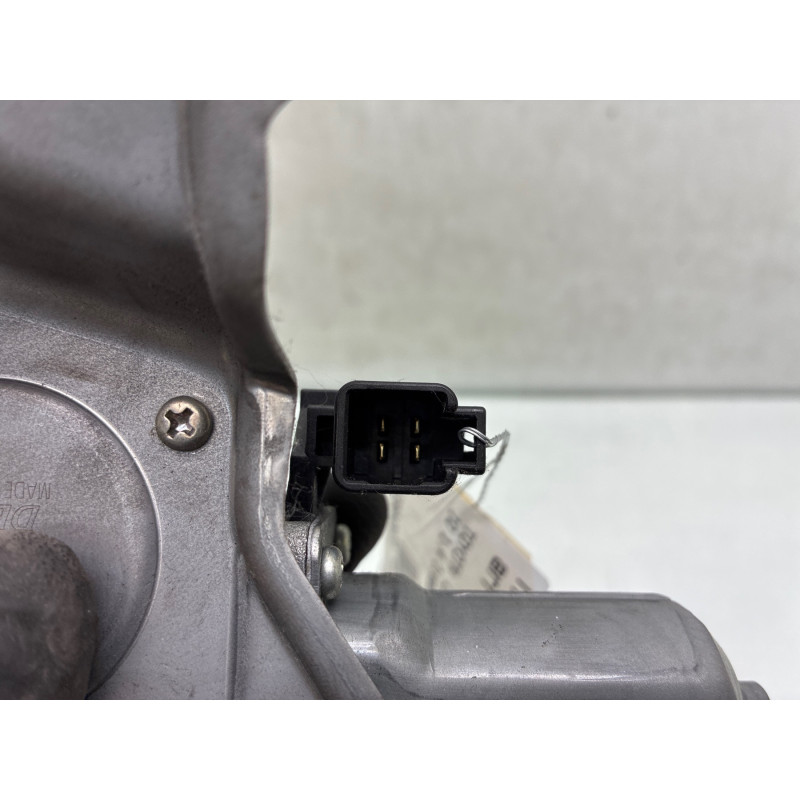 Moteur essuie glace arriere TOYOTA IQ Photo n°4