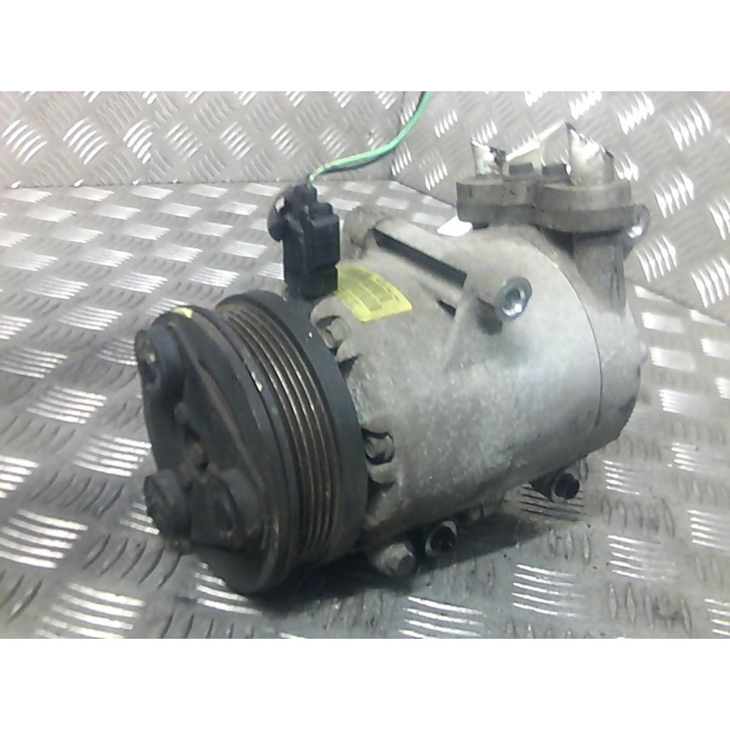 Compresseur clim FORD C-MAX 1 Photo n°2