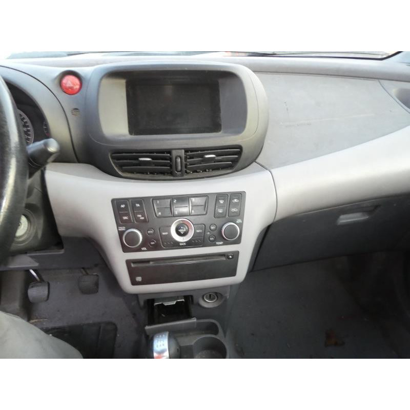 Compresseur clim NISSAN ALMERA TINO Photo n°15
