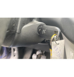 Pretensionneur de ceinture avant gauche PEUGEOT 208 1