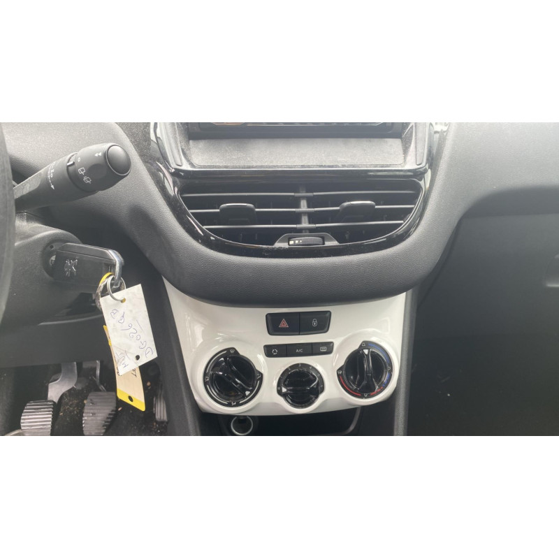 Pretensionneur de ceinture avant gauche PEUGEOT 208 1 Photo n°20