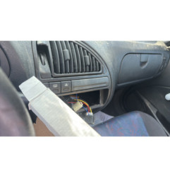 Serrure avant droit CITROEN SAXO