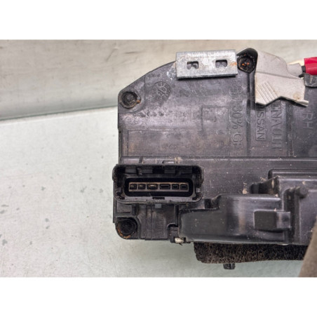 Serrure arriere droit NISSAN QASHQAI 2