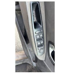 Pretensionneur de ceinture avant gauche RENAULT SCENIC 3
