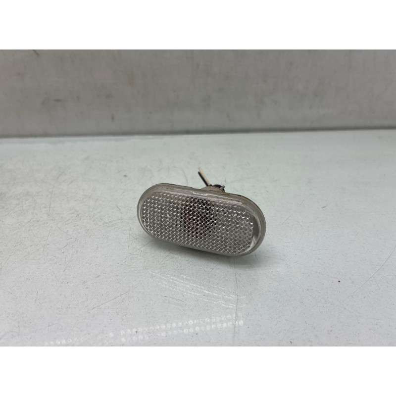 Repetiteur clignotant avant droit  (Feux) RENAULT TWINGO 2 Photo n°3