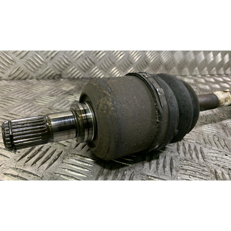 Cardan gauche (transmission) HYUNDAI TRAJET Photo n°1