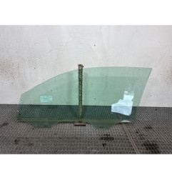 Vitre avant droit VOLKSWAGEN POLO 4