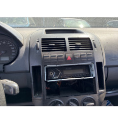 Vitre avant droit VOLKSWAGEN POLO 4